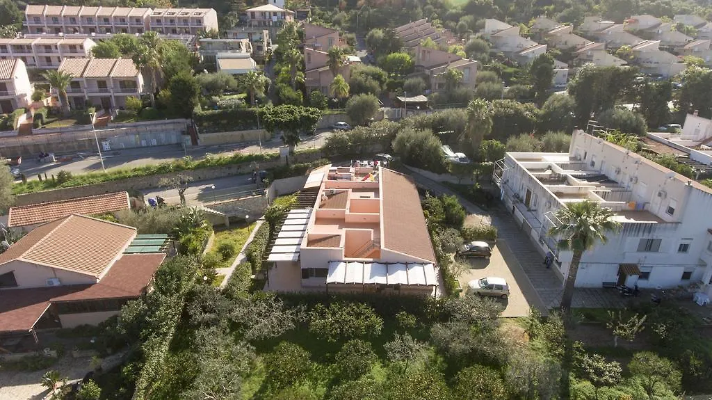 Villa Di Francoチェファル