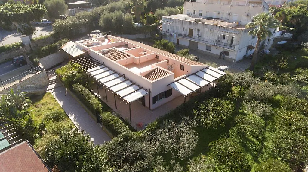 Villa Di Francoチェファル